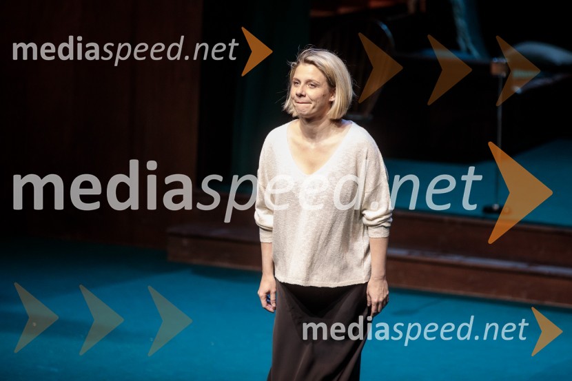  Jana Zupančič, igralkaAvgust v okrožju Osage, premiera drame