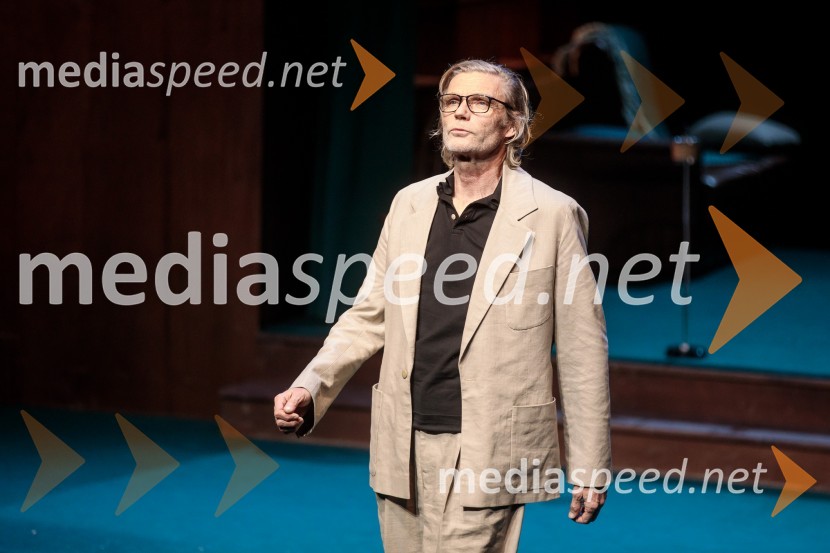  Boris  Kerč, igralecAvgust v okrožju Osage, premiera drame