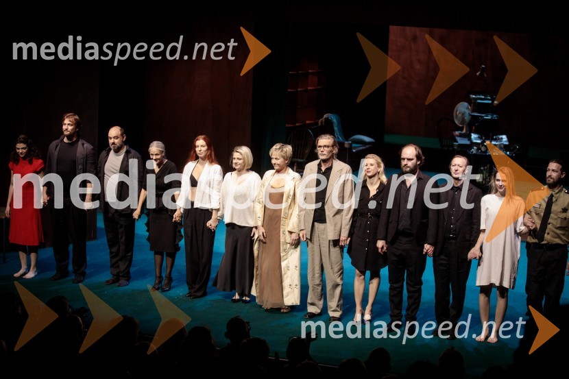 Avgust v okrožju Osage, premiera drame