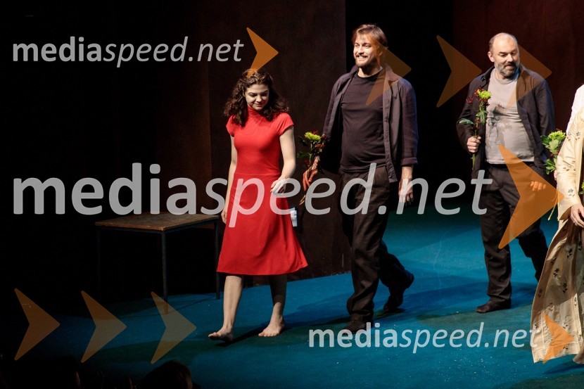  Diana  Kolenc, igralka;  Filip Samobor, igralec;  Gaber K. Trseglav, igralecAvgust v okrožju Osage, premiera drame