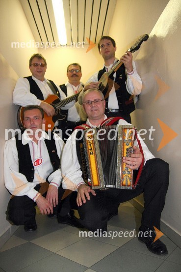 Ansambel Tonija VerderberjaPoglej me, dobrodelni koncert za nakup mamografa