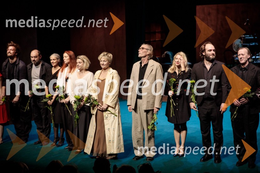  Filip Samobor, igralec;  Gaber K. Trseglav, igralec;  Nataša Tič Ralijan, igralka;  Tina Potočnik Vrhovnik, igralka;  Jana Zupančič, igralka;  Judita Zidar, igralka;  Boris  Kerč, igralec;  Tjaša  Železnik, igralka;  Gregor Gruden, igralec;  Alojz Svete, igralecAvgust v okrožju Osage, premiera drame