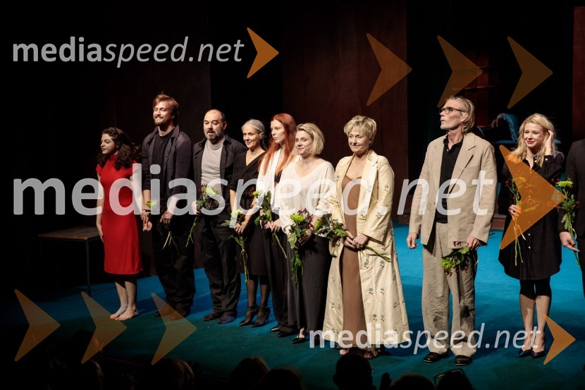 Avgust v okrožju Osage, premiera drame