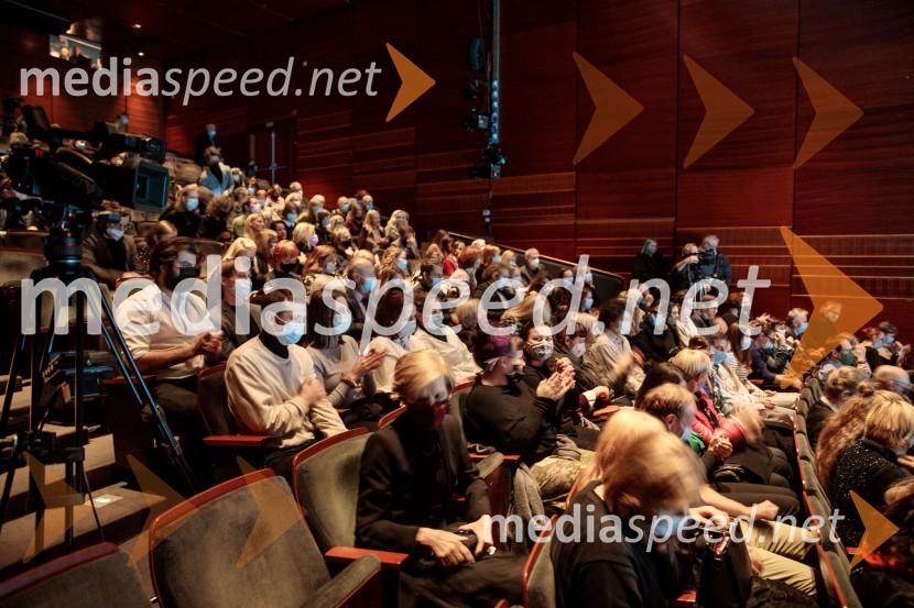 Avgust v okrožju Osage, premiera drame