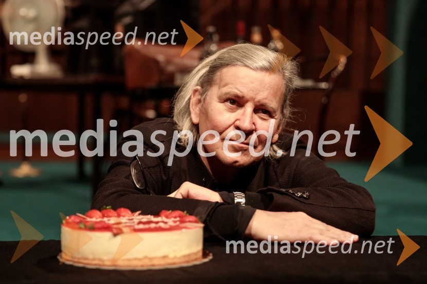  Janusz Kica, režiserAvgust v okrožju Osage, premiera drame