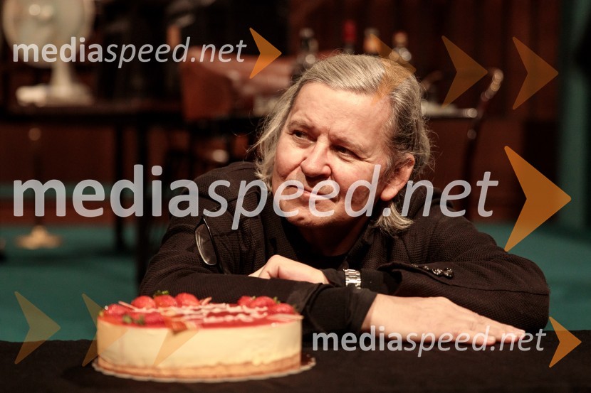  Janusz Kica, režiserAvgust v okrožju Osage, premiera drame