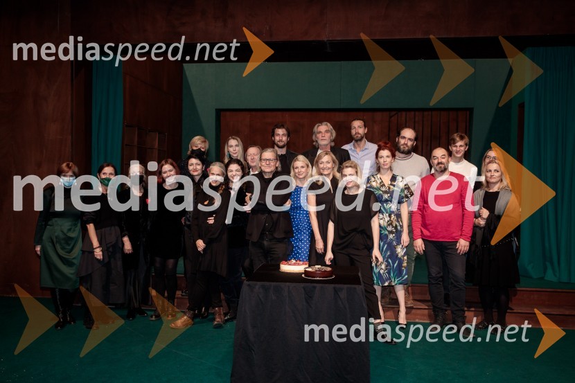 Avgust v okrožju Osage, premiera drame