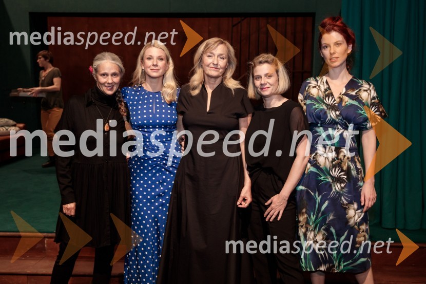  Nataša Tič Ralijan, igralka;  Tjaša  Železnik, igralka;  Judita Zidar, igralka;  Jana Zupančič, igralka;  Tina Potočnik Vrhovnik, igralkaAvgust v okrožju Osage, premiera drame