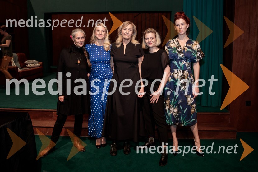  Nataša Tič Ralijan, igralka;  Tjaša  Železnik, igralka;  Judita Zidar, igralka;  Jana Zupančič, igralka;  Tina Potočnik Vrhovnik, igralkaAvgust v okrožju Osage, premiera drame