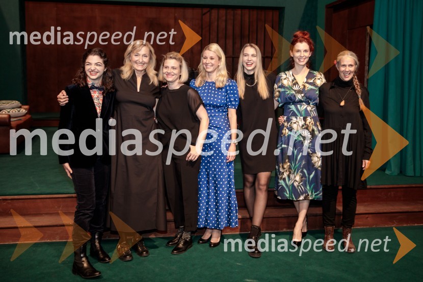  Diana  Kolenc, igralka;  Judita Zidar, igralka;  Jana Zupančič, igralka;  Tjaša  Železnik, igralka;  Klara Kuk, igralka, manekenka;  Tina Potočnik Vrhovnik, igralka;  Nataša Tič Ralijan, igralkaAvgust v okrožju Osage, premiera drame