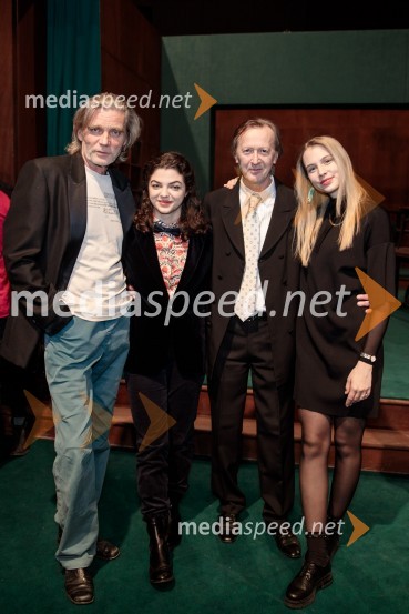  Boris  Kerč, igralec;  Diana  Kolenc, igralka;  Alojz Svete, igralec;  Klara Kuk, igralka, manekenkaAvgust v okrožju Osage, premiera drame