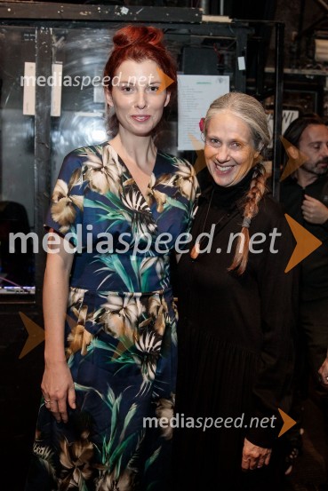  Tina Potočnik Vrhovnik, igralka;  Nataša Tič Ralijan, igralkaAvgust v okrožju Osage, premiera drame