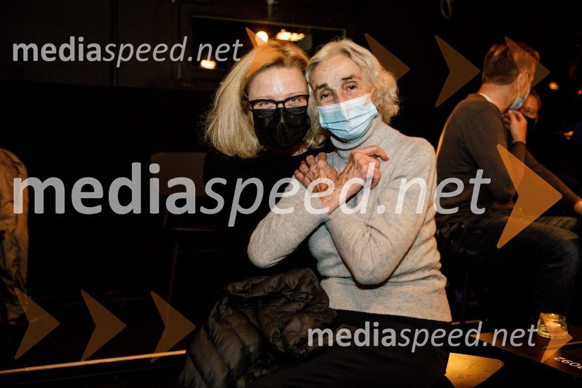  Nataša Barbara Gračner, igralka;  Ivanka Mežan, igralkaVse sijajne stvari, premiera monodrame