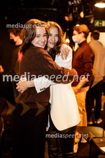  Gaja Filač, igralka;  Saša Pavlin Stošić, igralkaVse sijajne stvari, premiera monodrame