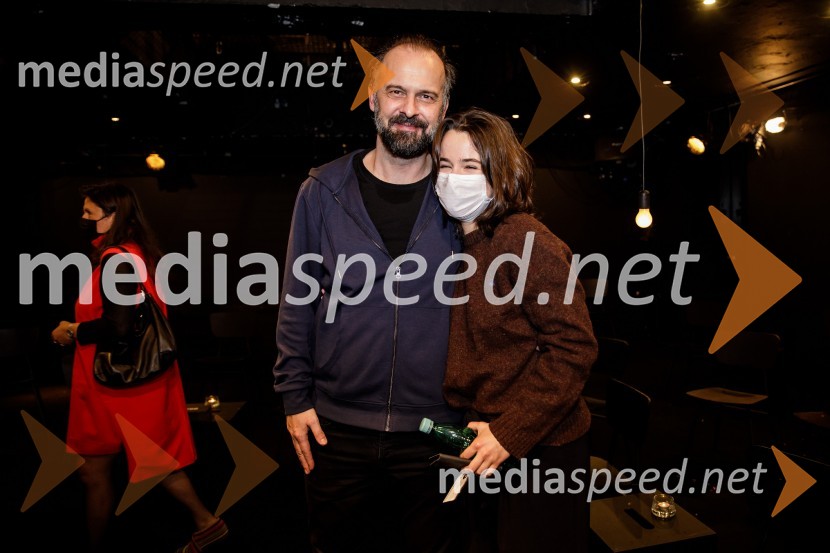  Uroš Fürst, igralec;  Gaja Filač, igralkaVse sijajne stvari, premiera monodrame