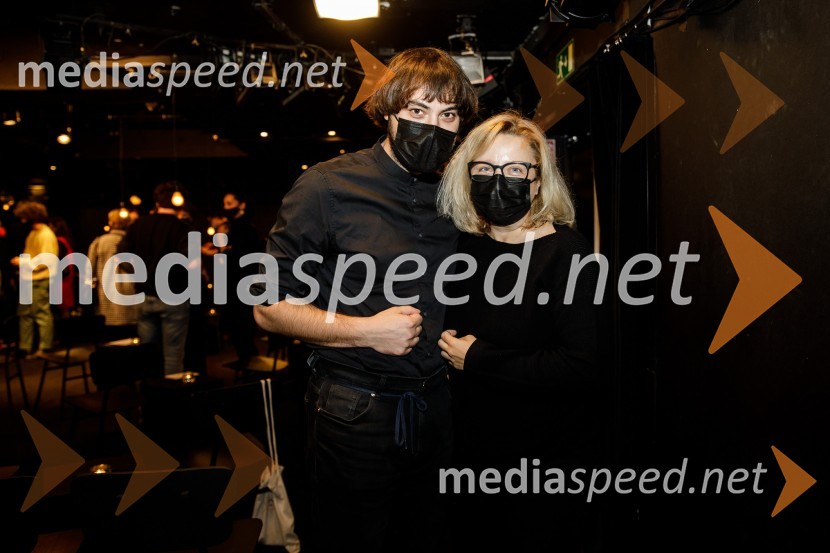  Benjamin Krnetić, igralec;  ... Vse sijajne stvari, premiera monodrame