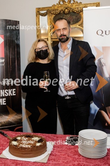  Nataša Barbara Gračner, igralka;  Uroš Fürst, igralecVse sijajne stvari, premiera monodrame