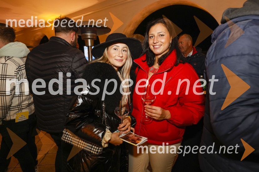  Ana Protner, 11. Mariborska vinska kraljica, Vina Joaness;  Meta Frangež, 23. Vinska kraljica Slovenije 20196. Salon štajerskih mladih vin Pubec 2021