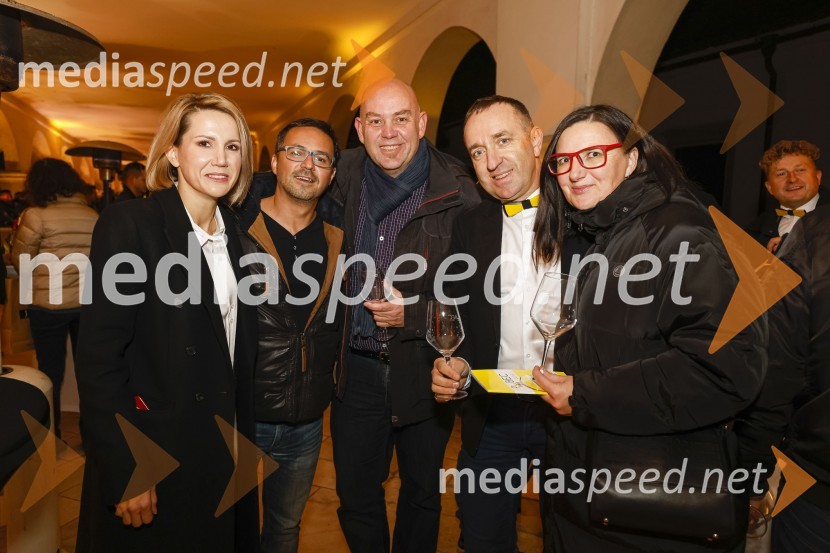  Natalija Cvetko, vodja projektov, Mediaspeed; dr. Peter Jurič, kardiolog, UKC Maribor;  Gregor Kotnik;  Borut  Cvetko, kreativni direktor, Mediaspeed;  Nataša Jeza Kotnik, vodja marketinga Agencija Sonček6. Salon štajerskih mladih vin Pubec 2021