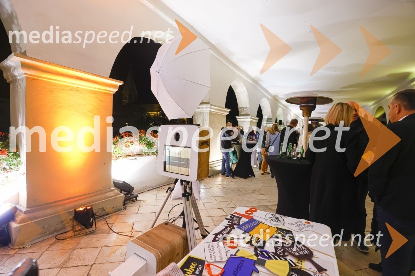 fotobox.si6. Salon štajerskih mladih vin Pubec 2021