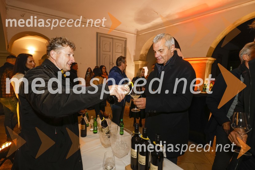  Danilo Steyer,   vinar, Steyer Vina; vinski vitez, predsednik Vinske reprezentance Slovenije;  Saša Arsenovič, župan občine Maribor, podjetnik6. Salon štajerskih mladih vin Pubec 2021