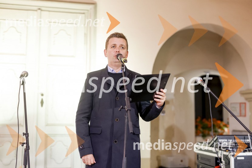  Robert Levstek,  odgovorni urednik Radia Maribor, moderator prireditev6. Salon štajerskih mladih vin Pubec 2021