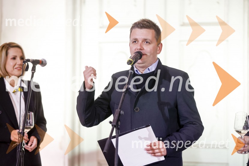  Robert Levstek,  odgovorni urednik Radia Maribor, moderator prireditev6. Salon štajerskih mladih vin Pubec 2021