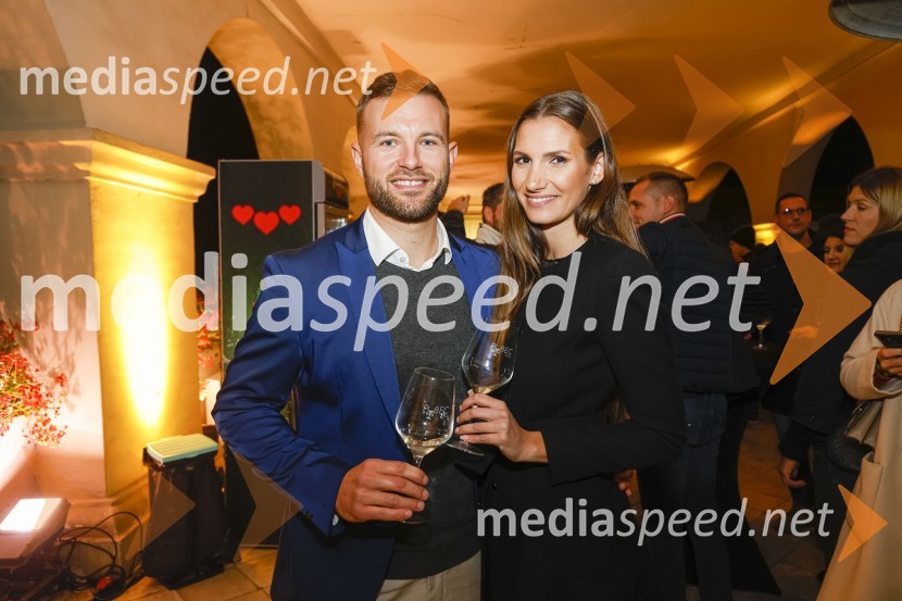   Rene Kozar, predsednik Rotaract kluba Maribor;  Sandra Skutnik, Miss turizma 20136. Salon štajerskih mladih vin Pubec 2021