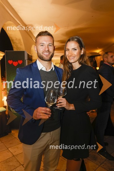   Rene Kozar, predsednik Rotaract kluba Maribor;  Sandra Skutnik, Miss turizma 20136. Salon štajerskih mladih vin Pubec 2021