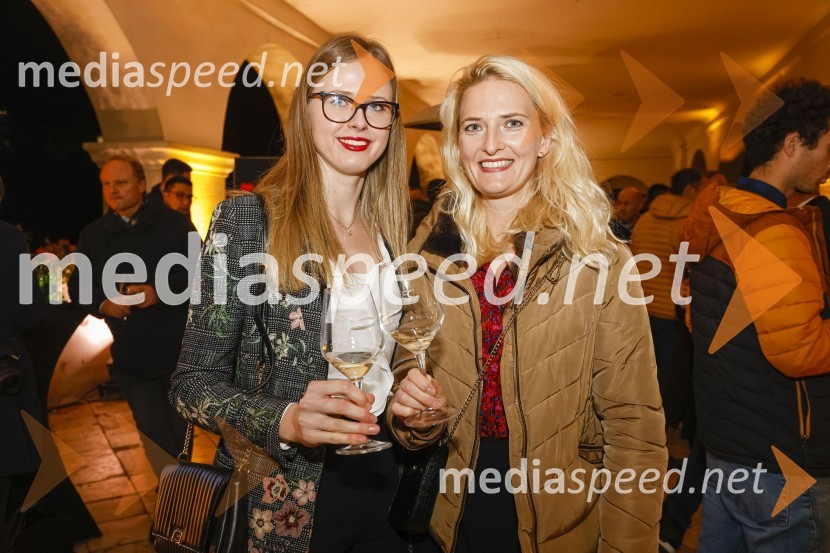  Neža Jarc, Mariborska vinska kraljica 2020;  ... 6. Salon štajerskih mladih vin Pubec 2021