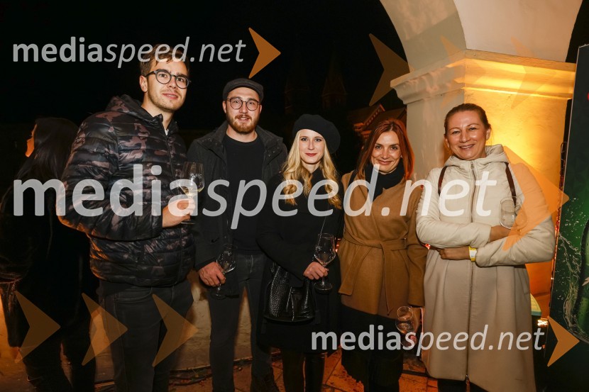  Jon Knez, novinar Večer;  Miha Dajčman, novinar, Večer;  Nikita Zatler, Odvetniška pisarna Gorjup;  Branka Bizjak, Futura DDB;  ... 6. Salon štajerskih mladih vin Pubec 2021