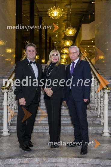  Nino Maletič, predsednik Lions kluba Maribor;  Vesna  Boinović Grubić, koordinatorka za GST Hrvaška;  Jozo  Berečić, guverner Distrikta 126 HrvaškaDobrodelna prireditev Lions kluba Maribor