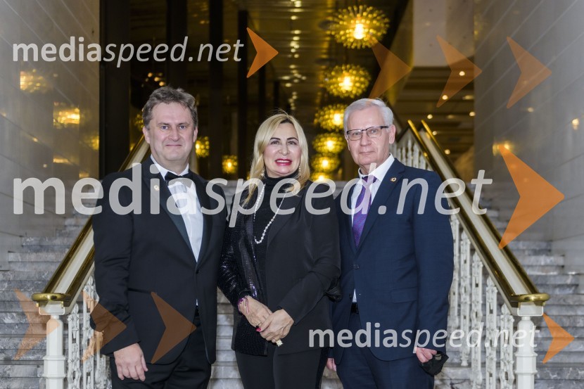  Nino Maletič, predsednik Lions kluba Maribor;  Vesna  Boinović Grubić, koordinatorka za GST Hrvaška;  Jozo  Berečić, guverner Distrikta 126 HrvaškaDobrodelna prireditev Lions kluba Maribor