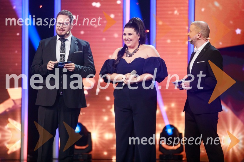  Sašo Stare, stand up komik, voditelj;  Emilija  Domić;  Aleš Novak, stand-up komikSlovenija ima talent 2021, prva polfinalna oddaja