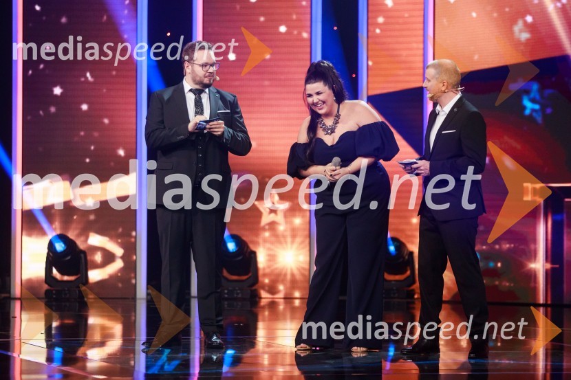  Sašo Stare, stand up komik, voditelj;  Emilija  Domić;  Aleš Novak, stand-up komikSlovenija ima talent 2021, prva polfinalna oddaja