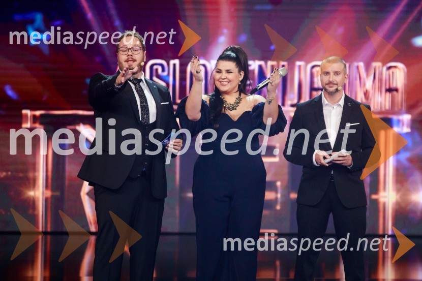  Sašo Stare, stand up komik, voditelj;  Emilija  Domić;  Aleš Novak, stand-up komikSlovenija ima talent 2021, prva polfinalna oddaja