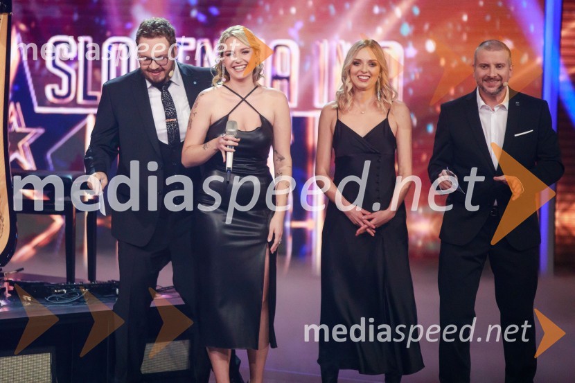  Sašo Stare, stand up komik, voditelj;  Zala Kores, De Liri;  Julija Veleski;  Aleš Novak, stand-up komikSlovenija ima talent 2021, prva polfinalna oddaja