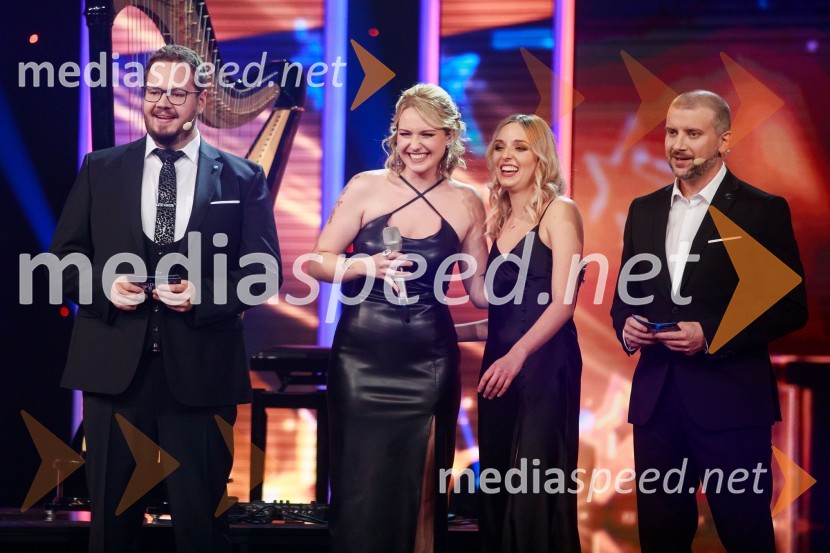  Sašo Stare, stand up komik, voditelj;  Zala Kores, De Liri;  Julija Veleski;  Aleš Novak, stand-up komikSlovenija ima talent 2021, prva polfinalna oddaja