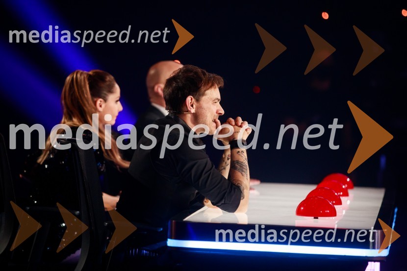  Lado Bizovičar, igralecSlovenija ima talent 2021, prva polfinalna oddaja