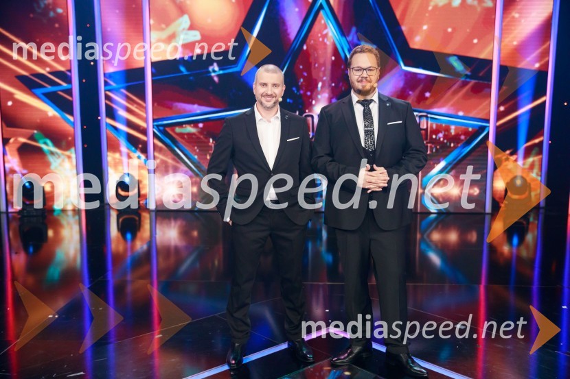  Aleš Novak, stand-up komik;  Sašo Stare, stand up komik, voditeljSlovenija ima talent 2021, prva polfinalna oddaja