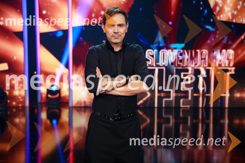  Lado Bizovičar, igralecSlovenija ima talent 2021, prva polfinalna oddaja