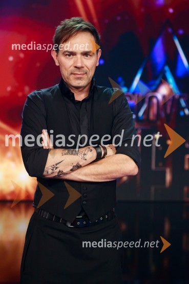  Lado Bizovičar, igralecSlovenija ima talent 2021, prva polfinalna oddaja