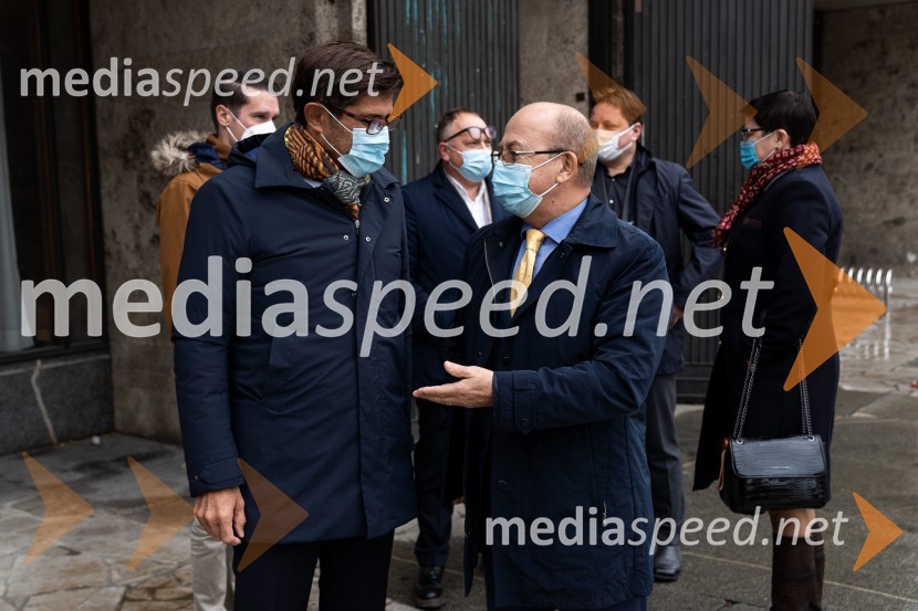  Matjaž Rakovec, župan Mestne občine Kranj;  Mihajlo  Brodovič, ukrajinski veleposlanik v SlovenijiOdkritje ukrajinskega kipa v Parku La Ciotat