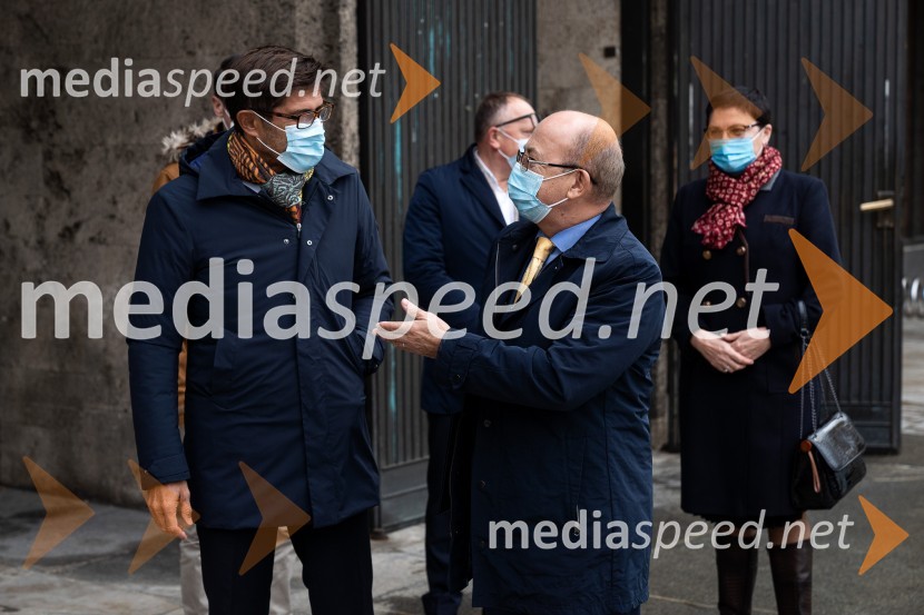  Matjaž Rakovec, župan Mestne občine Kranj;  Mihajlo  Brodovič, ukrajinski veleposlanik v SlovenijiOdkritje ukrajinskega kipa v Parku La Ciotat