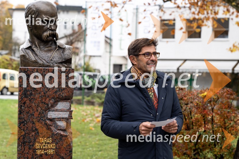  Matjaž Rakovec, župan Mestne občine KranjOdkritje ukrajinskega kipa v Parku La Ciotat