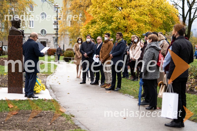Odkritje ukrajinskega kipa v Parku La Ciotat
