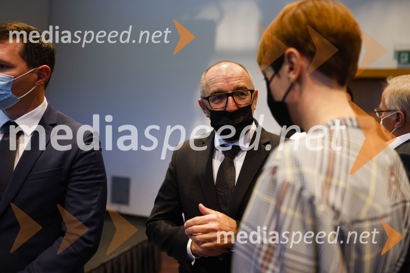  Brane Krajnik, The Slovenia Times, CEO & Publisher;  Maja  Ostanek, direktorica investicijskih nepremičnin, KF Finance d.o.o.Business Talk, Slovensko-nemška gospodarska zbornica