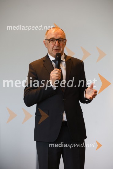  Brane Krajnik, The Slovenia Times, CEO & PublisherBusiness Talk, Slovensko-nemška gospodarska zbornica