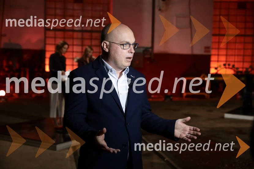  dr. Dan  Podjed, antropologSkupaj naprej, oddaja RTVSLO in POPTV