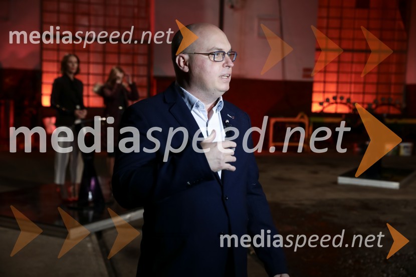  dr. Dan  Podjed, antropologSkupaj naprej, oddaja RTVSLO in POPTV